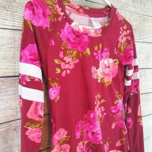 💚No Boundaries floral long sleeve t-shirt red s